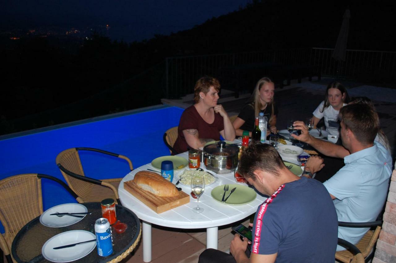 Apartament Mariva *
